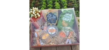 PRE-ORDER BOX   Christmas Treat Box (22 euro)